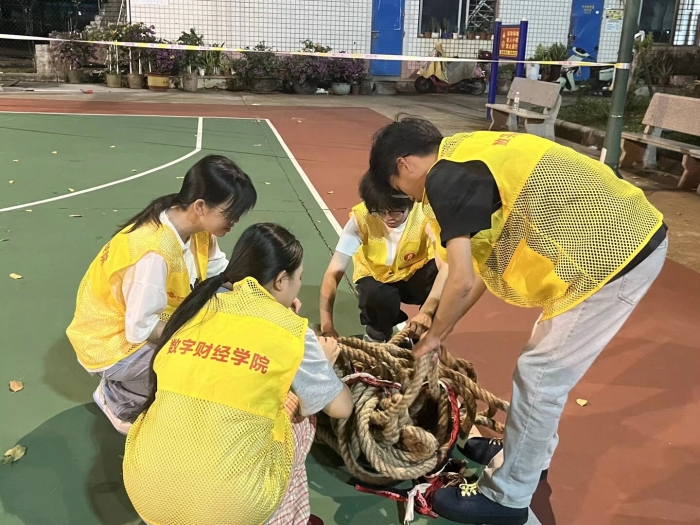 “经”彩团支部｜全员“拉”满！直击数字财经学院团支部拔河赛高燃现场